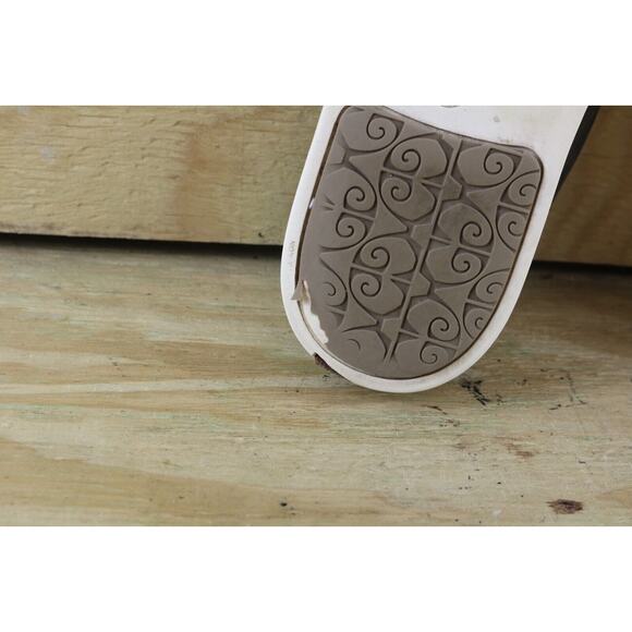 OluKai Womens Shoes Sz 9.5 PEHUEA Lau Multicolor Floral Slip On - Picture 9 of 10